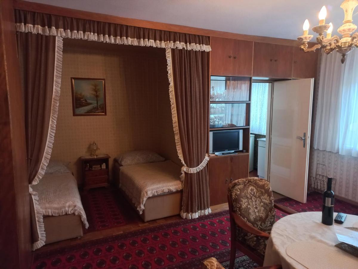 Ferienwohnung ,,Wohnen Wie Zu Grossmutter'S Zeiten'' 维也纳 外观 照片